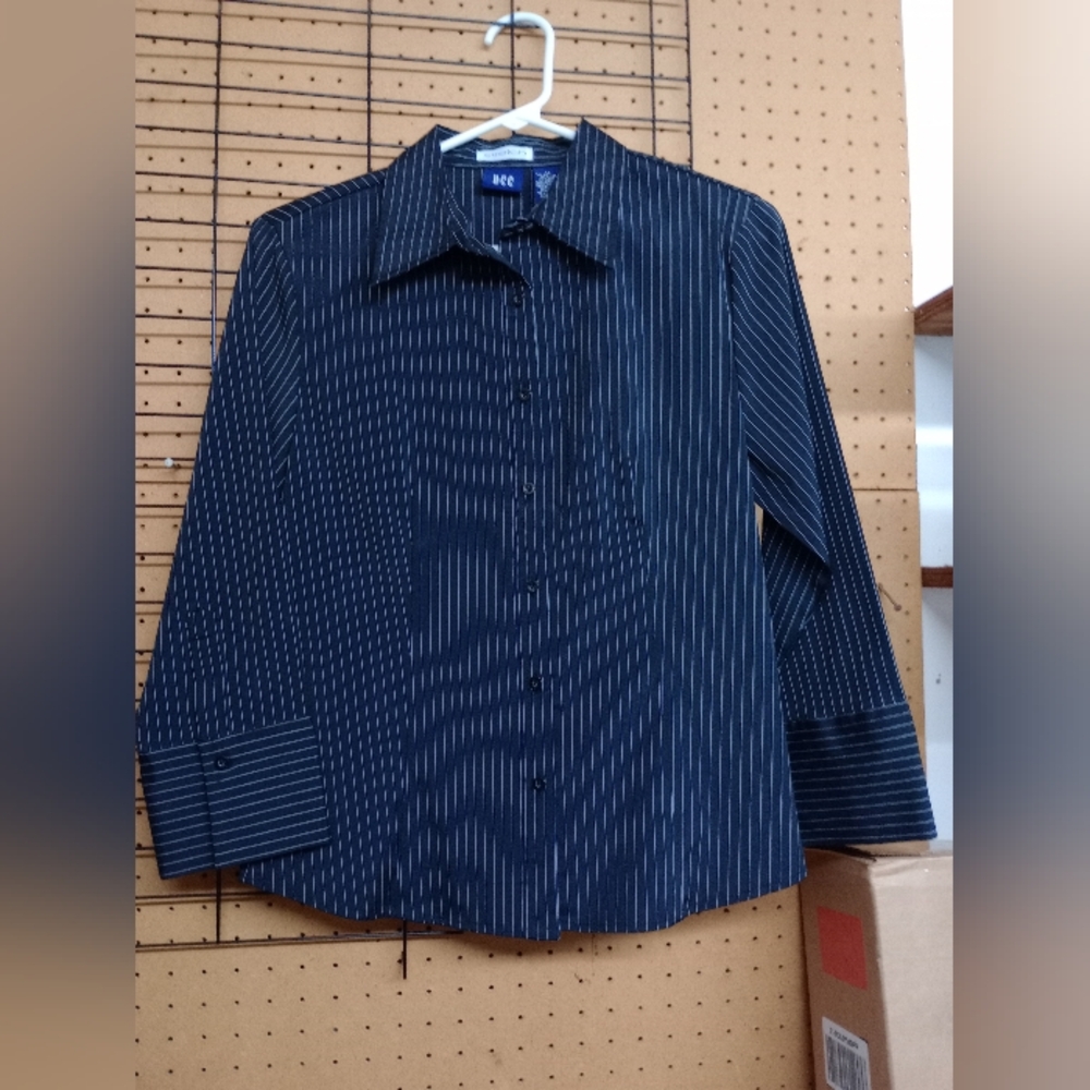 Men's Black long sleeve button up dress up